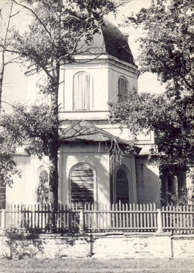 Васильевская церковь с. Байса в 1960-е гг.