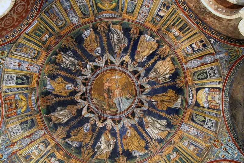 Мозаика на своде баптистерия епископа Неона в Равенне. V в.
