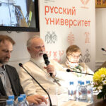 Участники круглого стола: Кирилл Анатольевич Мозгов (ведущий), священник Георгий Кочетков, Юлия Валентиновна Балакшина, Олег Вячеславович Щербачёв