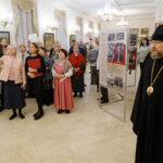 Епископ Кронштадтский Вениамин на открытии выставки «Время святителя Тихона»