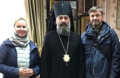 Архиепископ Тихон с паломниками из Свято-Серафимовского малого православного братства