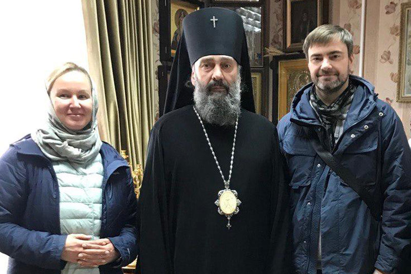 Архиепископ Тихон с паломниками из Свято-Серафимовского малого православного братства