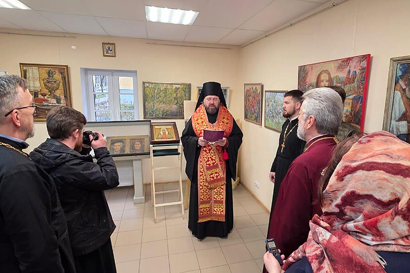 Выставка «Время святителя Тихона: “Устрояйте духовные союзы”» в Гатчине