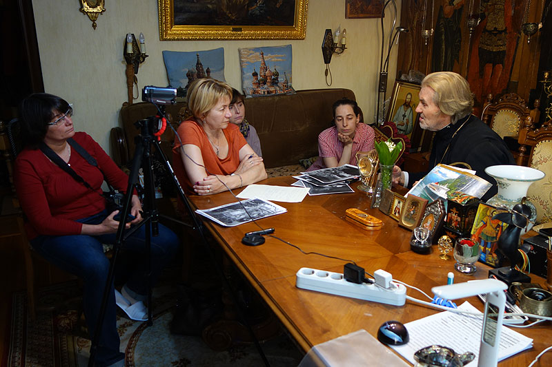 Во время встречи братчиков с о. Владимиром Тимаковым