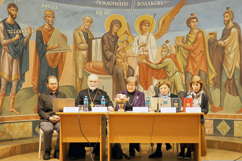 Слева направо: П.С. Озерский, свящ. Георгий Кочетков, Ю.В. Балакшина, З.М. Дашевская, Я.Р. Пантуева