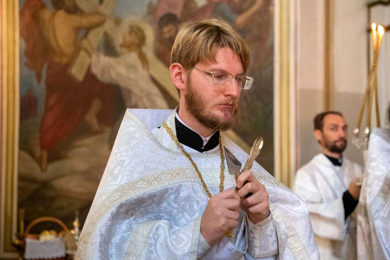 священник Алексей Лаушкин